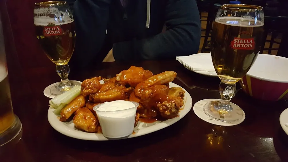 Oo Cassidy's Famous Chicken Wings